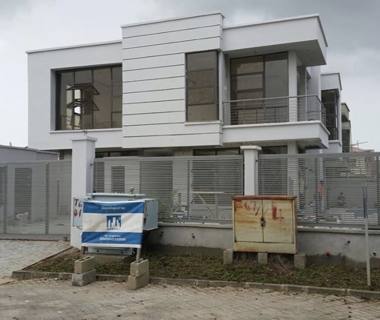 VGC Luxe Residences during construction
